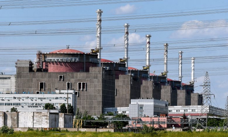 نيويورك تايمز: روسيا تخاطر باحتجازها محطة نووية رهينة في أوكرانيا