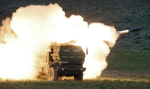 روسيا‭ ‬تدمر مستودعاً لصواريخ «هيمارس» الأميركية وسط أوكرانيا