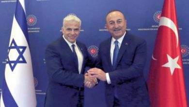 صورة تركيا وإسرائيل لتبادل السفراء واستكمال «التطبيع»