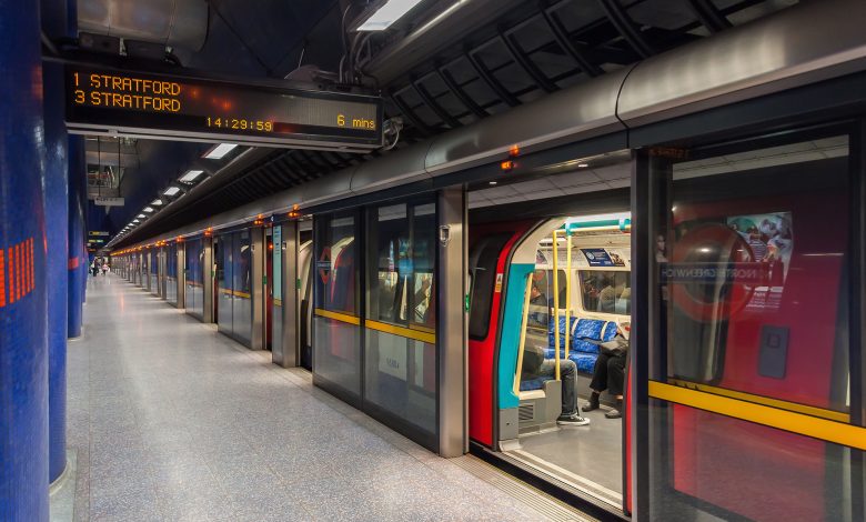 الإضراب يشل شبكة مترو لندن والحكومة قد تفرض إصلاحات بالقوة