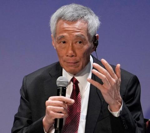 رئيس وزراء سنغافورة يحذر من «عاصفة» بسبب التوترات بين واشنطن وبكين
