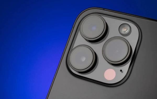 Apple تعمل على إصلاح مشكلة كاميرا iPhone 14 Pro