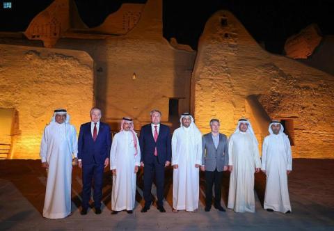وزير الخارجية السعودي يستقبل نظراءه من الخليج وآسيا في حي طريف