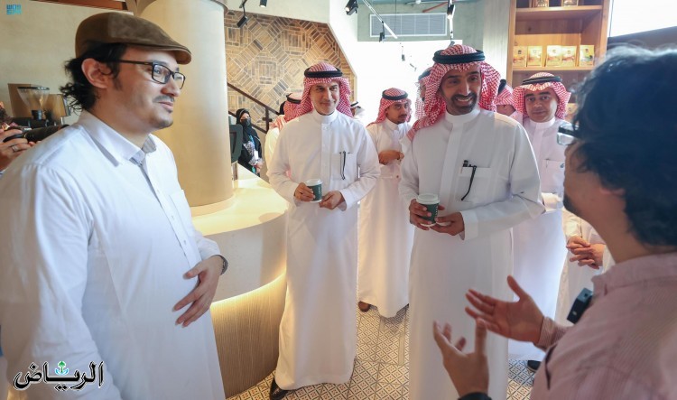 وزير "الموارد البشرية" يزور عددًا من المشاريع الريادية في منطقة مكة