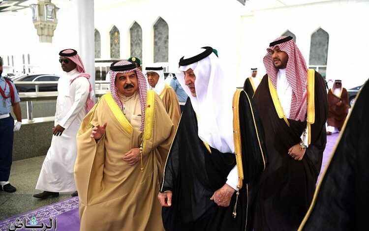 ملك البحرين يغادر جدة بعد زيارة للمملكة