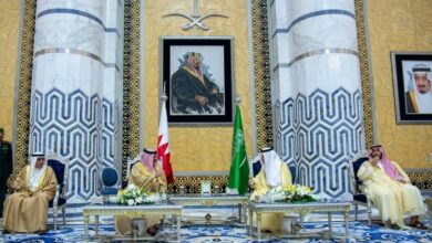 ملك البحرين يصل إلى جدة في زيارة للمملكة