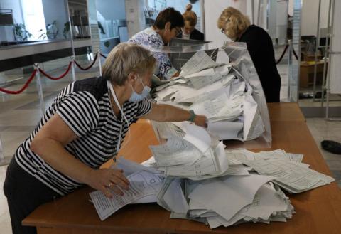 موسكو: نتائج أولية للاستفتاء في 4 مناطق أوكرانية تظهر تأييداً كبيراً للضم