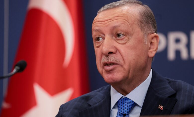 أردوغان يأمل في خفض سعر الفائدة إلى خانة الآحاد نهاية العام