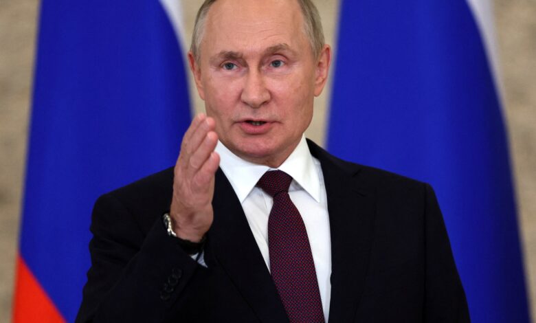 إيكونوميست: إعلان التعبئة وتنظيم الاستفتاءات مؤشران على ضعف بوتين