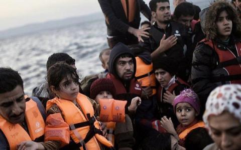 لاجئون سوريون في تركيا يعلنون عن «قافلة» للعبور إلى أوروبا