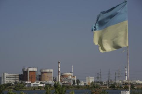 اتهامات لروسيا بقصف ثالث محطة نووية في أوكرانيا