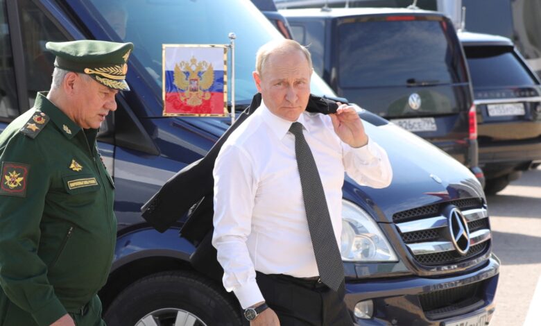 بوتين لن يقبل أن يظهر ضعيفا.. وول ستريت جورنال: ماذا يعني فشل روسيا في أوكرانيا لبوتين والعالم؟