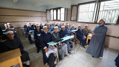 ظاهرة متصاعدة وأسباب متنوعة.. لماذا ينتقل المصريون من التعليم الحكومي إلى الأزهري؟