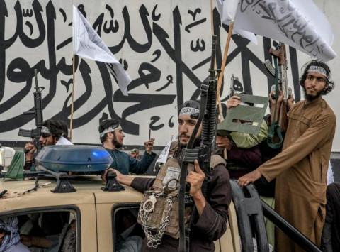28 قتيلا وجريحا في تفجير انتحاري بوزارة الداخلية الأفغانية