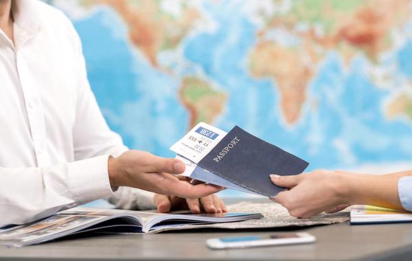 ما هو الفرق بين التأشيرة وجواز السفر؟