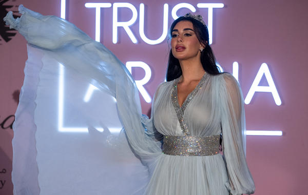 مكياج وتسريحات شعر النجمات في حفل Fashion Trust Arabia