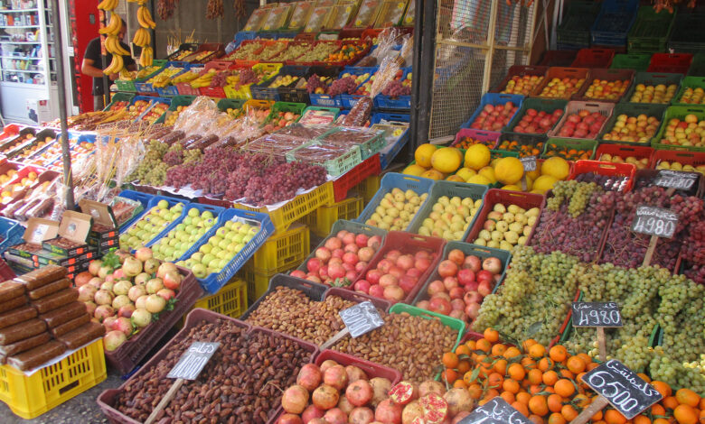 ارتفاع الأسعار وشحّ الغذاء.. أزمات معيشية تهدد حياة التونسيين