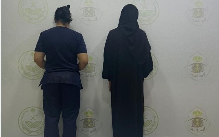 شرطة الرياض تقبض على مقيمتين لسرقة إحداهما مصوغات ذهبية والأخرى لتصريفها عبر منافذ البيع