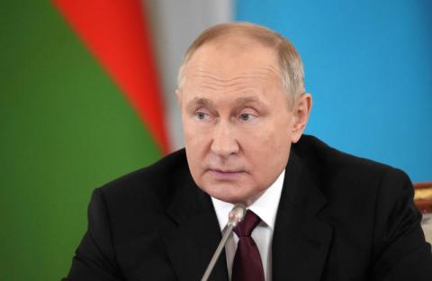 بوتين يتهم الاستخبارات الأوكرانية بتفجير جسر القرم