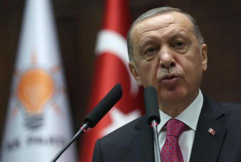 إردوغان يساوي بين «حملات» عبر «التواصل الاجتماعي» والإرهاب