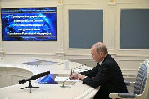 واشنطن تلوح بـ«عواقب» وستولتنبرغ يحذر روسيا من استخدام «ذرائع» للتصعيد في أوكرانيا