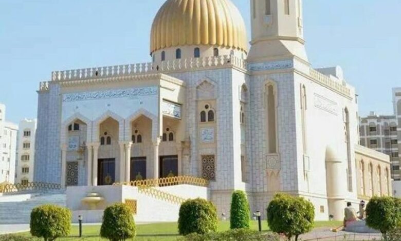 "الأوقاف" توضح سبب إغلاق مسجد الزواوي بمسقط