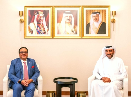 وزير شؤون مجلس الوزراء: أهمية مواصلة تعزيز التعاون الثنائي بين البحرين وماليزيا فتح آفاق أوسع من التنسيق والعمل المشترك