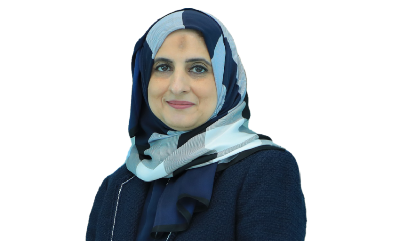 مديرة "الموارد البشرية" في "تنمية نفط عمان".. مسيرة مهنية تعكس قيم النجاح والتميز