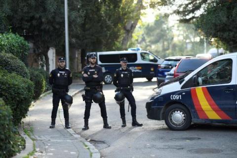 مدريد: إصابة موظفة في السفارة الأوكرانية بجروح طفيفة في انفجار رسالة مفخخة