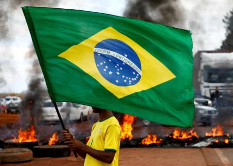 تراجع مظاهرات البرازيل لكنّ بعض مناصري بولسونارو مستمرون في الاحتجاج