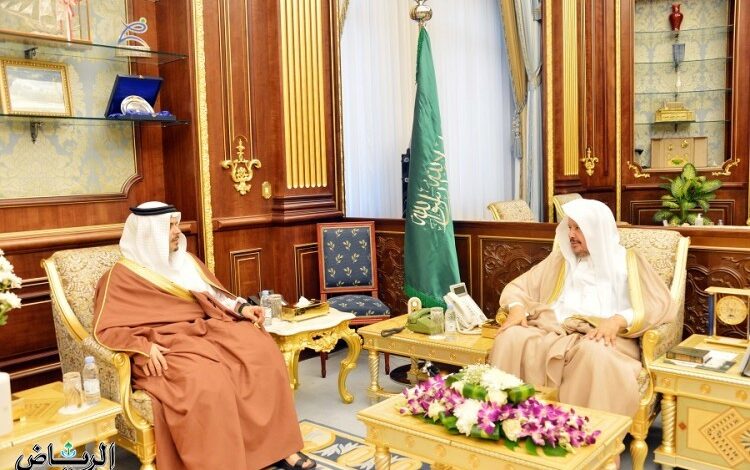 رئيس مجلس الشورى يستقبل سفير البحرين لدى المملكة