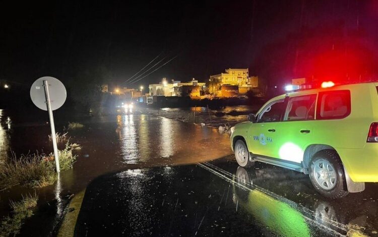 الدفاع المدني يدعو إلى توخِّي الحيطة والحذر لاحتمالية هطول أمطار رعدية على بعض مناطق المملكة