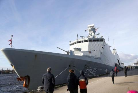 الناتو يندد بتحليق «خطير» لمقاتلتين روسيتين فوق سفنه في بحر البلطيق