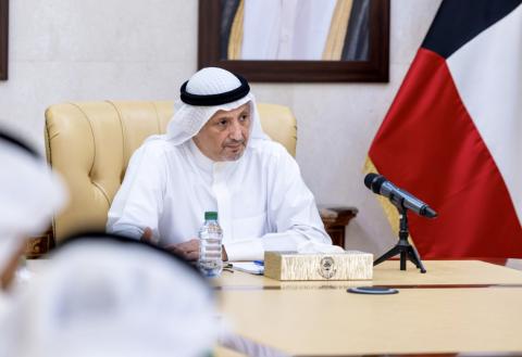 وزير الخارجية الكويتي يطالب الاتحاد الأوروبي باحترام قوانين بلاده وسيادتها