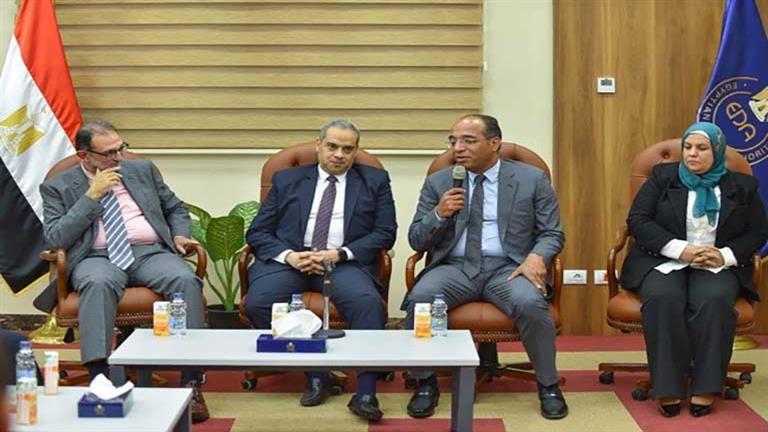 "صحة الشيوخ" تشيد بأداء هيئة الدواء المصرية في تنظيم قطاع الدواء