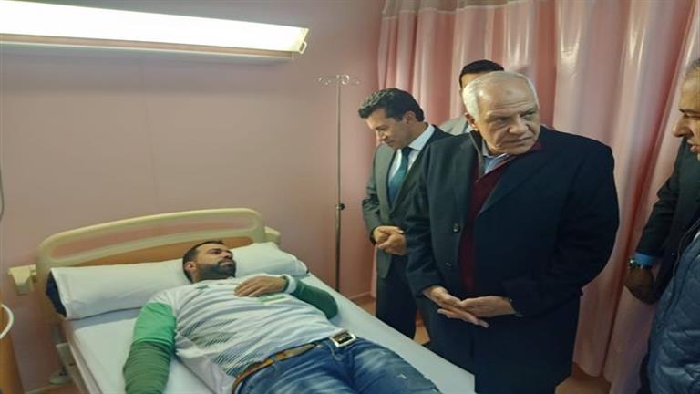 محافظ الجيزة يزور مصابي صالة حسن مصطفى بمستشفى زايد المركزي