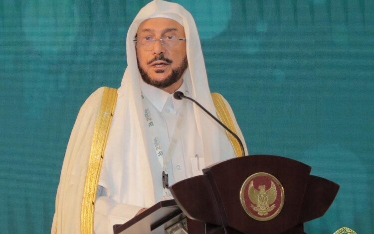 وزير الشؤون الإسلامية يدشِّن مؤتمر "خير أمة" بمدينة بالي الأندونيسية