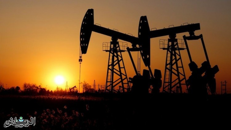 سعر النفط يرتفع دولارين وسط توقعات بزيادة الطلب في 2023