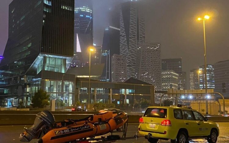 "مدني الرياض": لم تسجل أي حوادث أو حالات طارئة جراء الحالة المطرية التي تشهدها الرياض
