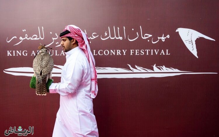 «سيف الملك» يُشعل أجواء مهرجان الملك عبد العزيز للصقور