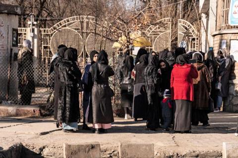 قلق أممي إزاء قرار «طالبان» منع الفتيات من ارتياد الجامعات