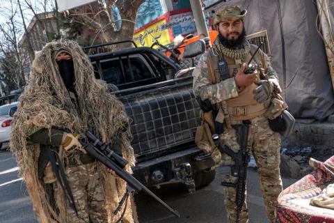 أمن «طالبان» يمنع شابات من دخول حرم جامعات بعد الحظر الذي فرضته الحركة المتشددة