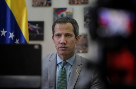 المعارضة الفنزويلية تحل «الحكومة المؤقتة» برئاسة غوايدو