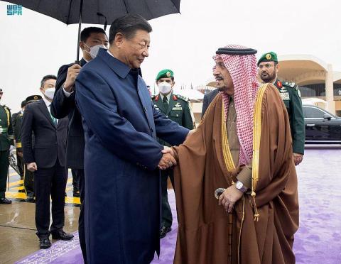 الرئيس الصيني يختتم زيارته إلى السعودية بعد مشاركته في 3 قمم