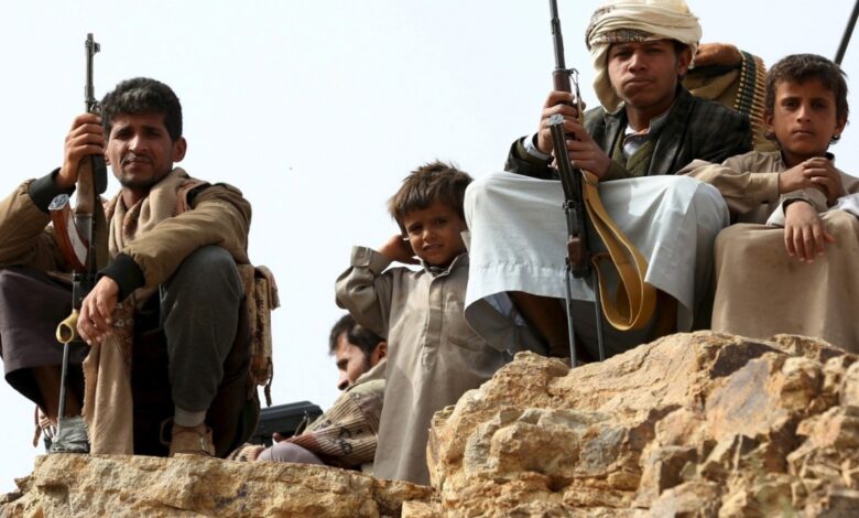 أطفال اليمن.. محاربون صغار على خطوط القتال