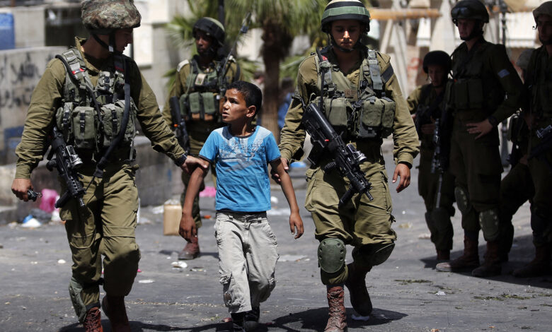 خرق فاضح وانتهاكات بحق أطفال فلسطين.. هل يدرج اسم إسرائيل في قائمة العار؟
