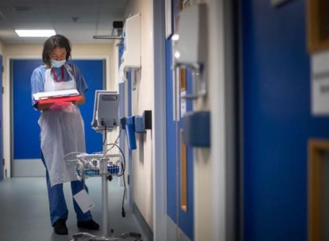 دعوة لإضراب غير مسبوق للممرضات في بريطانيا بسبب الأجور