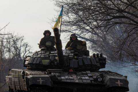الدبابات الغربية قد تسمح لأوكرانيا بشن هجوم مضاد جديد