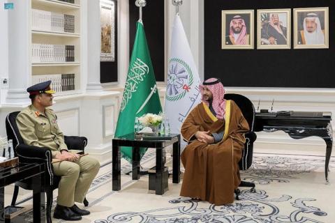 وزير الدفاع السعودي ورئيس أركان الجيش الباكستاني يبحثان التعاون العسكري والدفاعي