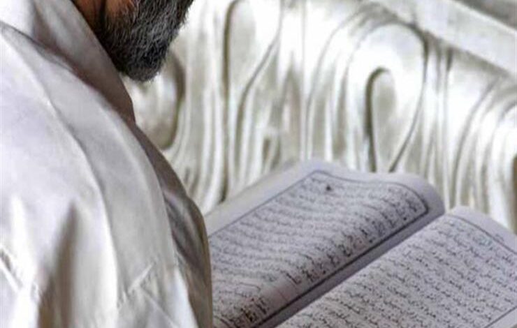 الإفتاء تكشف حكم إهداء ثواب القرآن للميت